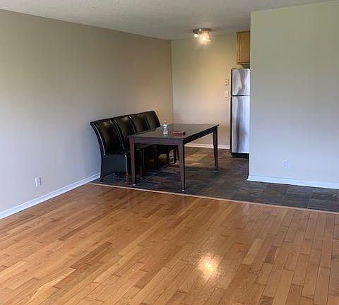 4th image of 1800 Lasalle Ave Unit 203