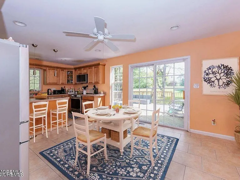627 Eltone Rd — Photo 25