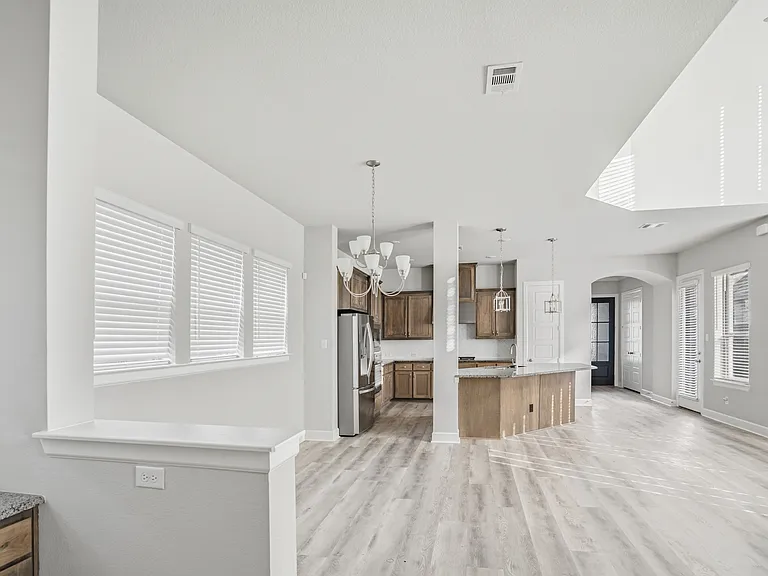 1621 Rose Willow Way — Photo 13