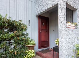 159 Brickyard Point Rd S #B, Beaufort, SC 29907