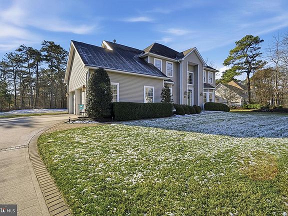 3rd image of 27 Rodeo Dr