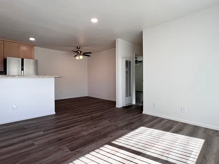 Florida Street Apartments — Photo 30