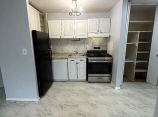 75 E Park St #11A, East Orange, NJ 07017