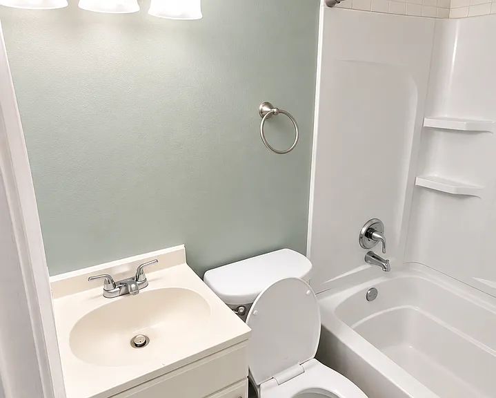 2515 Markham St — Photo 5