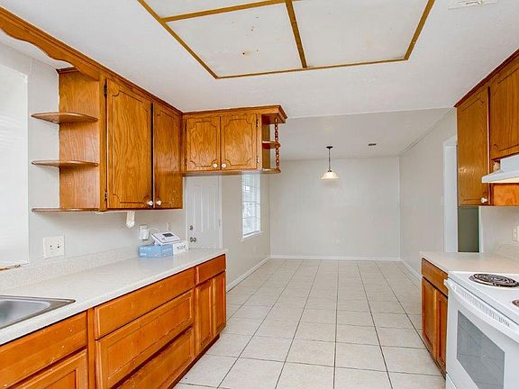 2nd image of 908 Brinwood Ave #908