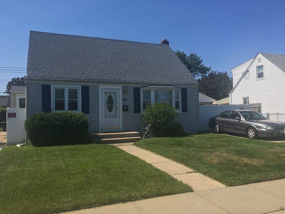 1st image of 192 Lee Ave