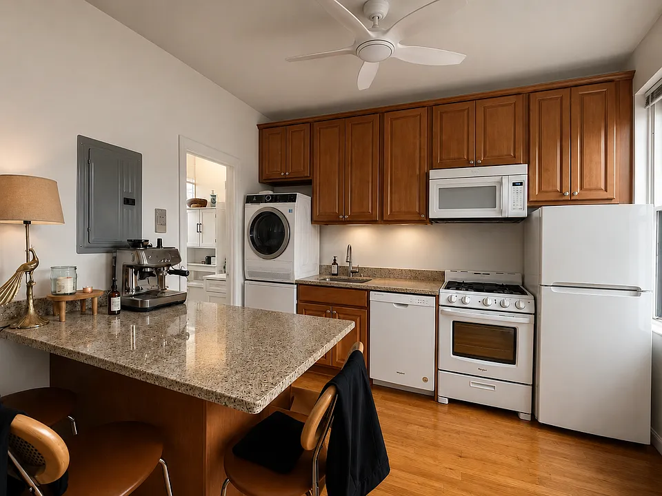9 Charter St #4F