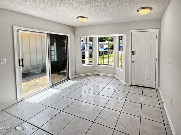 4th image of 9964 SOMERSET GROVE Lane