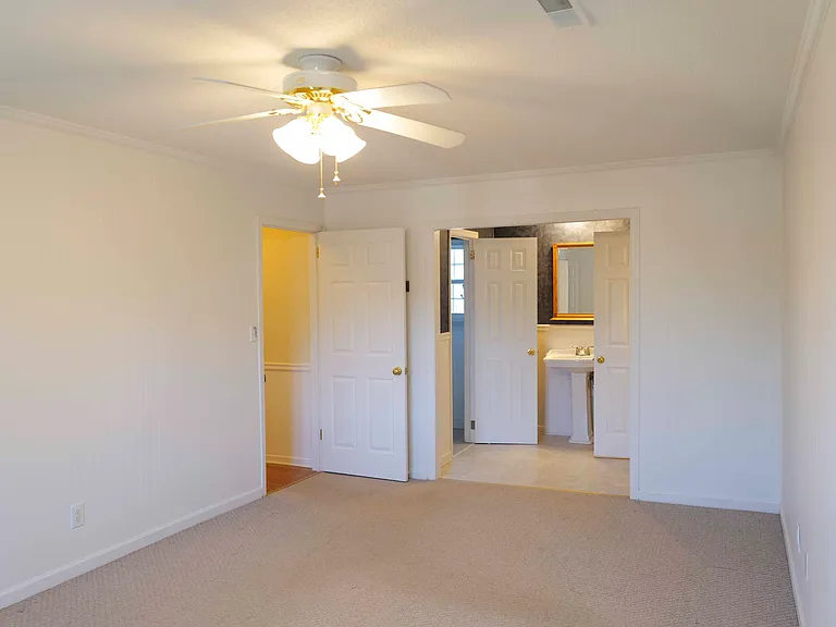 8693 Arbutus Dr — Photo 22