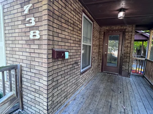 738 Fountain St NE, Grand Rapids, MI 49503