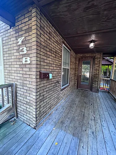 738 Fountain St NE Photo 1