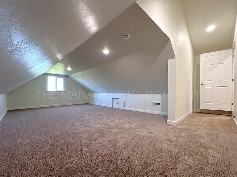 3536 N 2300 E — Photo 19