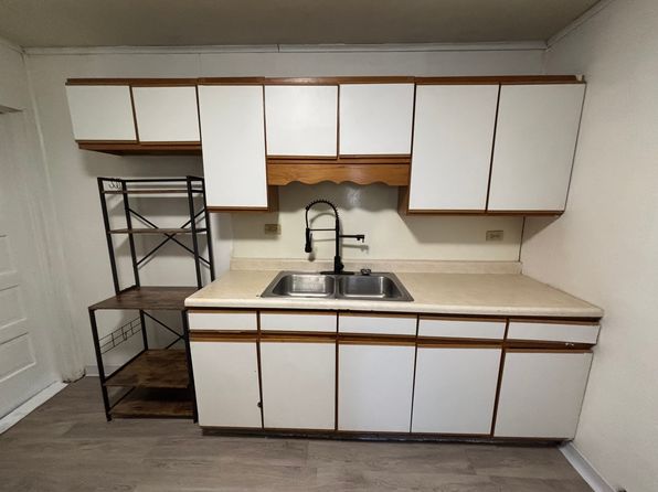 649 Woodward Ave Floor 1