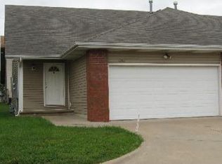 1212 Flora St APT A, Nixa, MO 65714