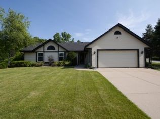 N71W23516 Homestead Rd, Sussex, WI 53089