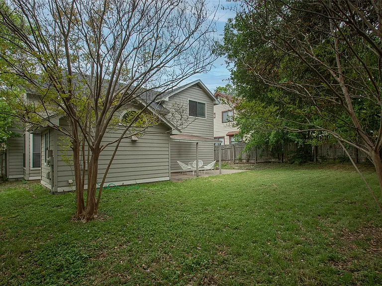 2108 Warfield Way — Photo 19