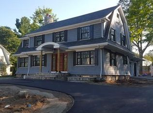 16 Pine St, Wellesley, MA 02481