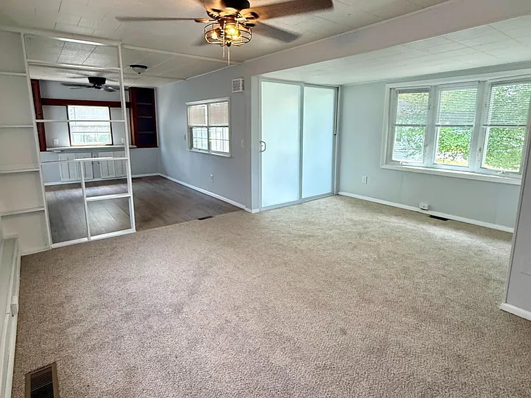 603 Sherwood Pl — Photo 5
