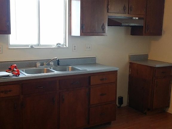3rd image of 306 3rd St W