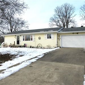 845 E 9th St, Ottawa, KS, 66067