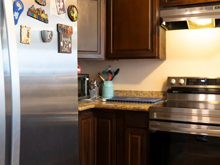 101 W Del Mar Blvd #9D — Photo 11