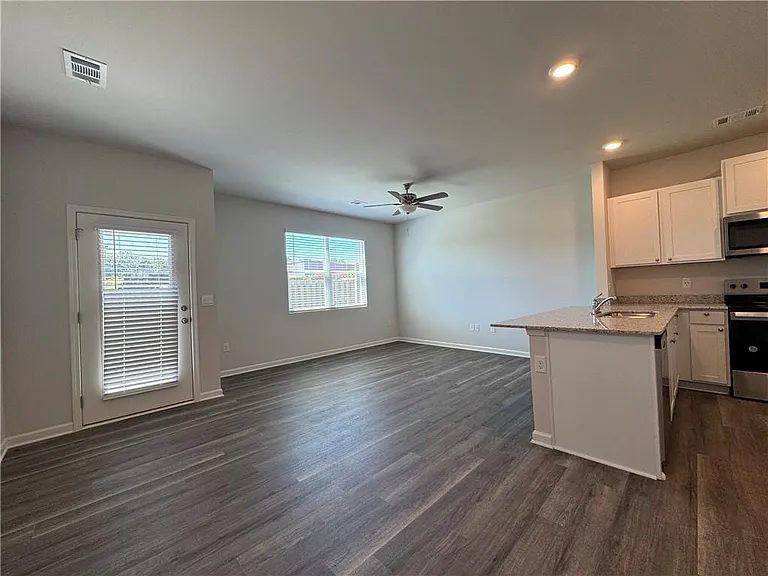 1005 N 2nd Ave #30 — Photo 7