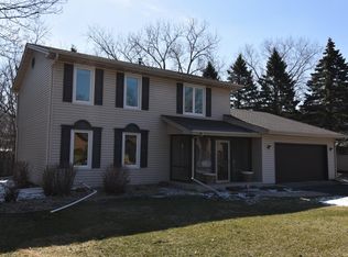 5587 E Danube Rd NE, Fridley, MN 55432