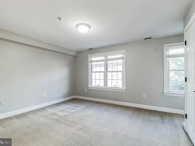 2270 S Garfield St #4 — Photo 26