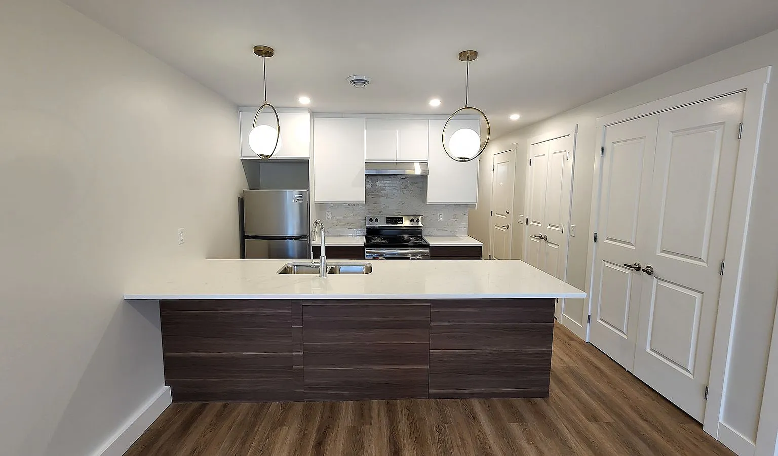 New Built, 2-Bed, 2-Bath Legal Secondary Suite w/ Garage — Photo 4