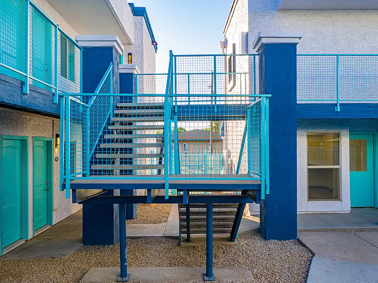 Ava North & South — Photo 20