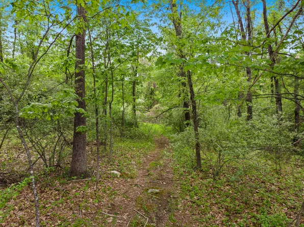 67 Austin Road, Amherst, NH 03031