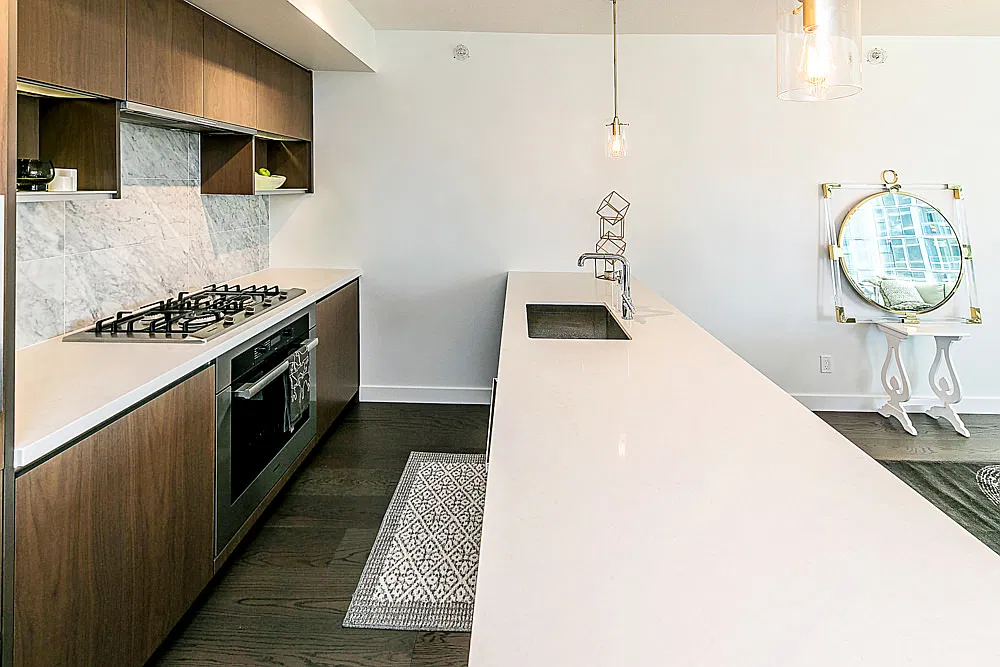 810 Smithe Street — Photo 2