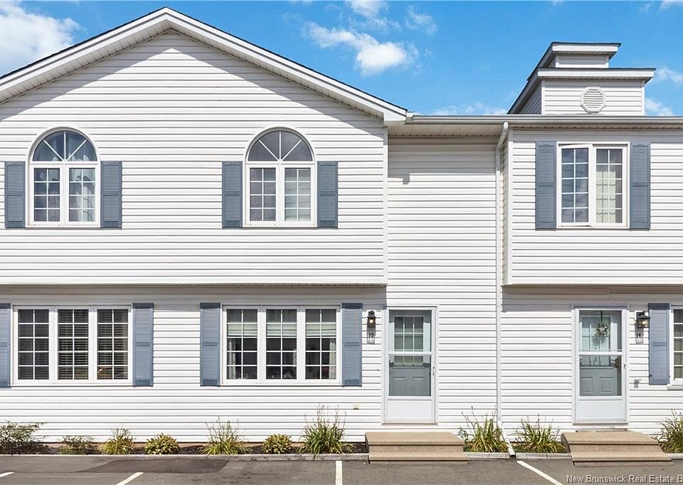 1st image of 25 Lonsdale Dr #15