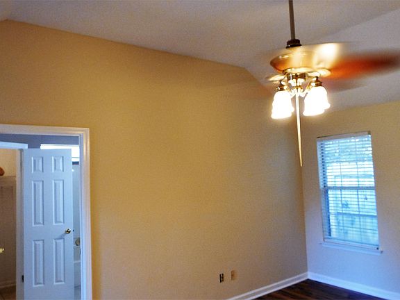 5th image of 3443 Earlynn Dr