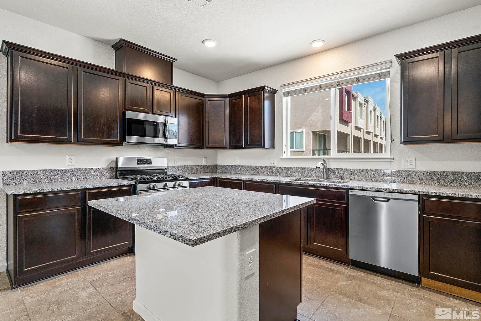 3229 Sterling Ridge Cir photo 1