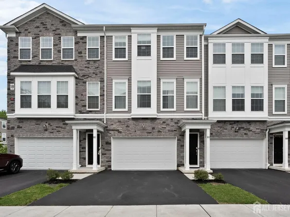1810 Swales Ct, Monroe Township, NJ 08831