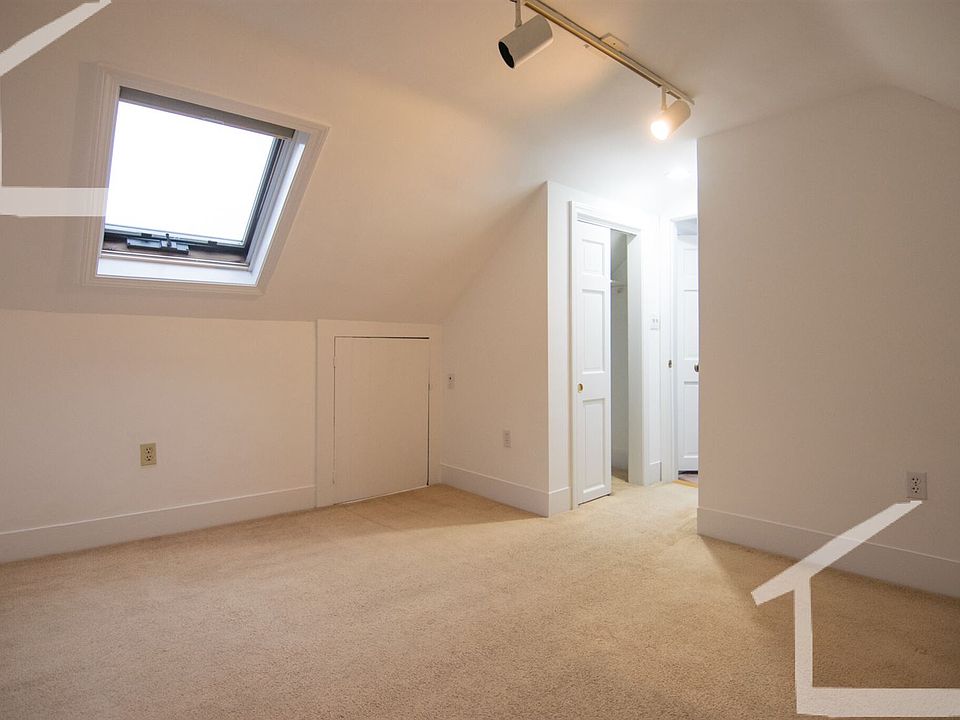 3rd floor bedroom