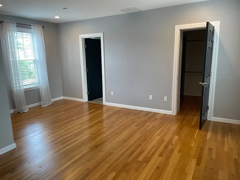 1488 Westminster St #4 — Photo 10