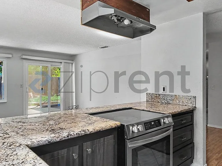 9517 Helio Dr #9517 — Photo 14