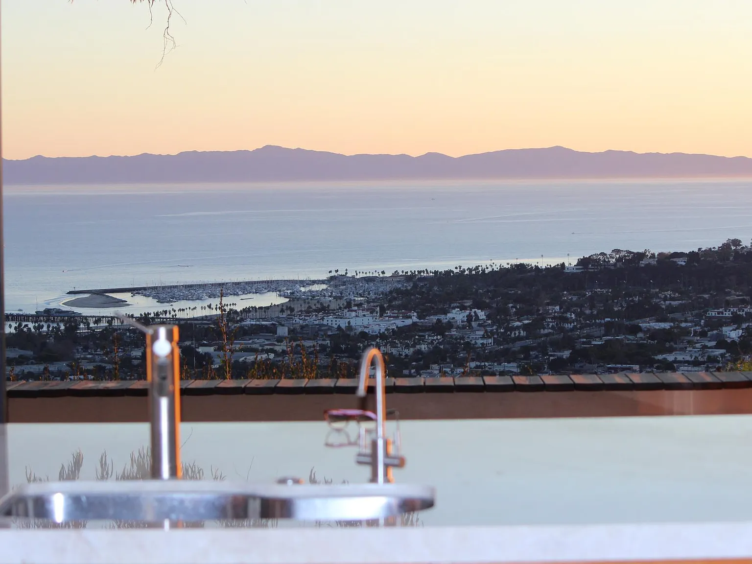 733 Las Alturas Road — Photo 4