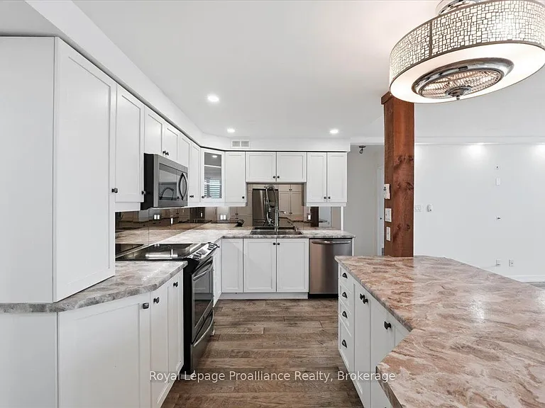 350 Front St #504 — Photo 4