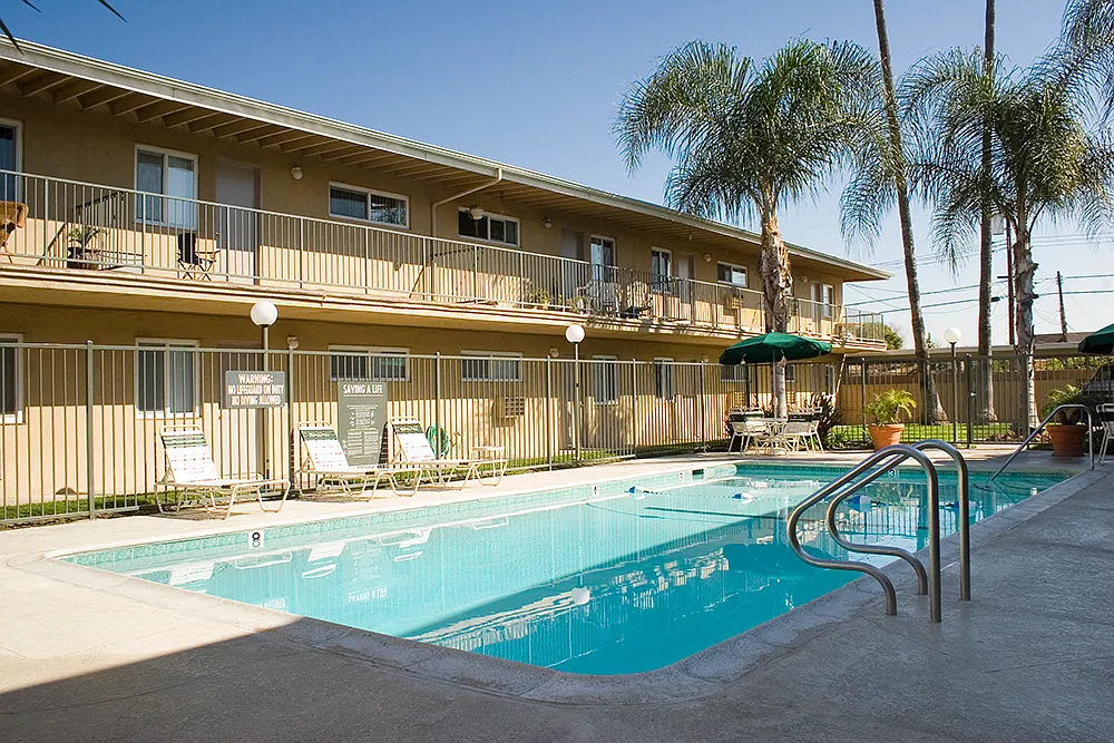 Walden Glen Apartments — Photo 4
