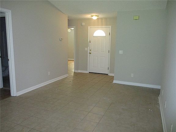 3rd image of 218 Nell Leone Dr