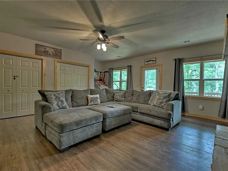 298 Spindrift Ct — Photo 21