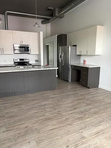 48 Stutson St Photo 1