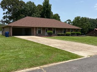 142 Janice Ln, Leesville, LA 71446