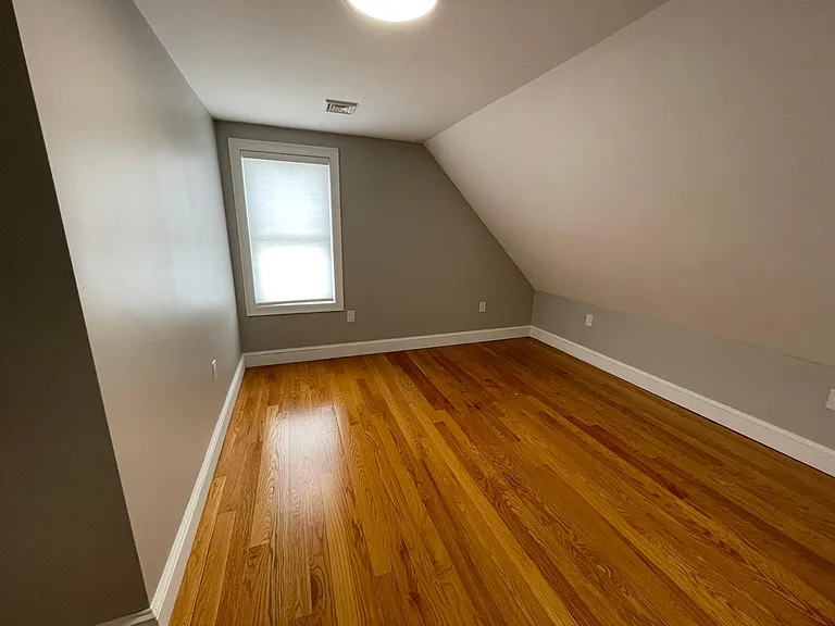 28 Milwood St #2 — Photo 3