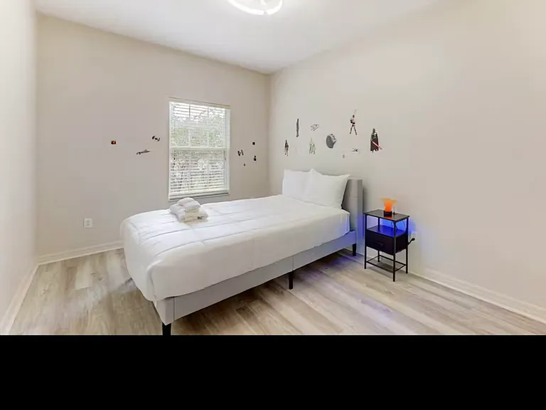 2466 Caravelle Cir — Photo 14