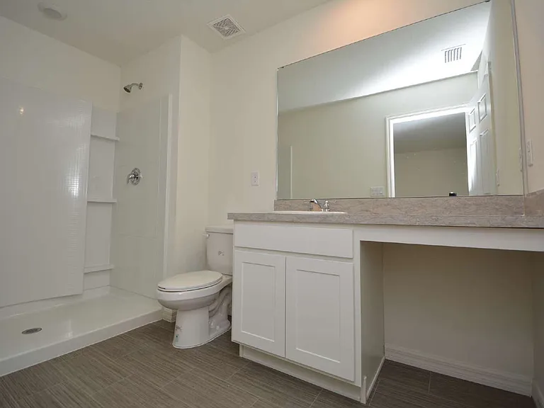 38 Baltimore Ln — Photo 24