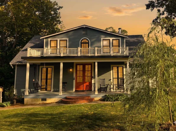 200 E Greenwood St, Landrum, SC 29356